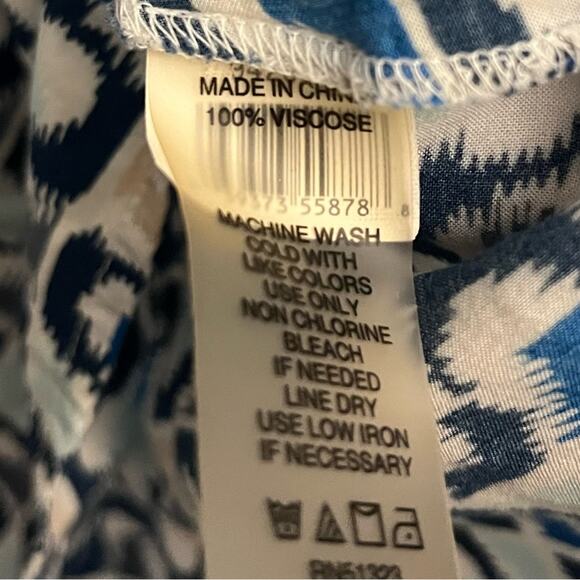 Two by Vince Camuto Blouse - Picture 3 of 3